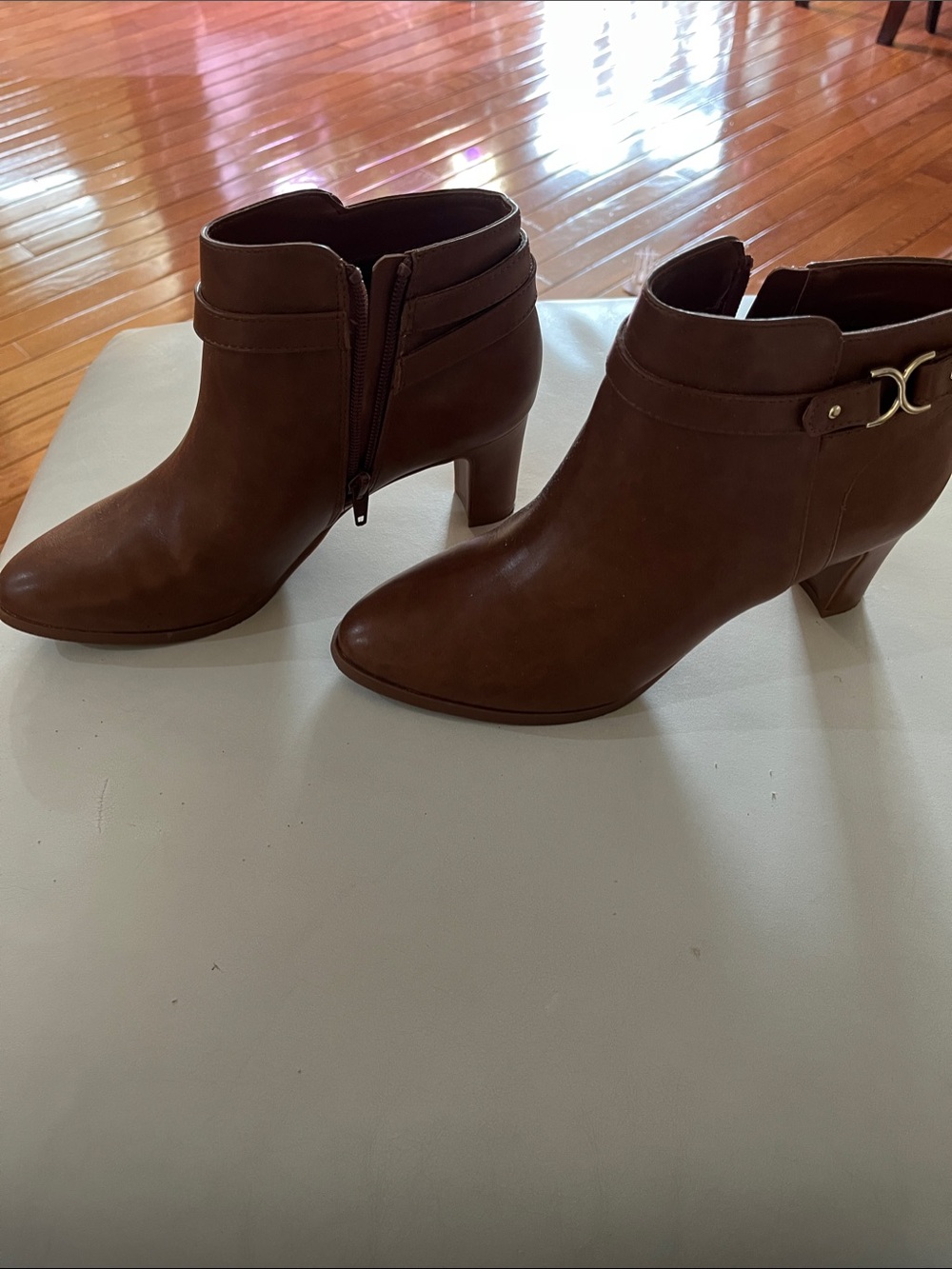 Women's Brown Ankle Booties with Side Zip excellent worn 1x